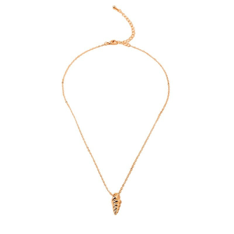 Luxury Thread Pendant Necklace with Conch Detail