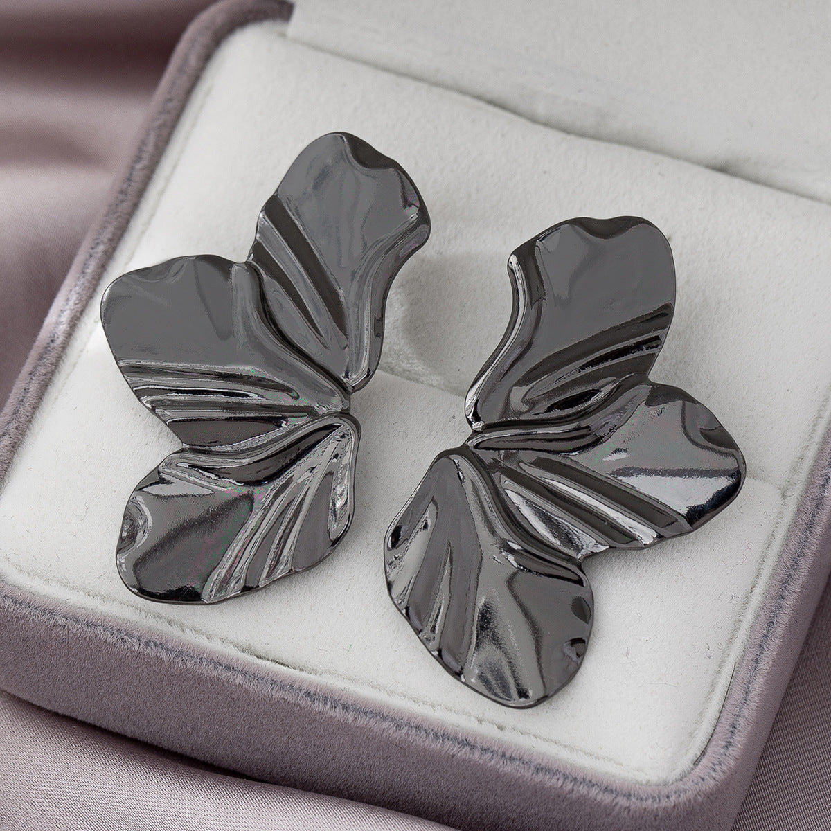 Planderful Vienna Verve Earrings – Exaggerated Flower Design