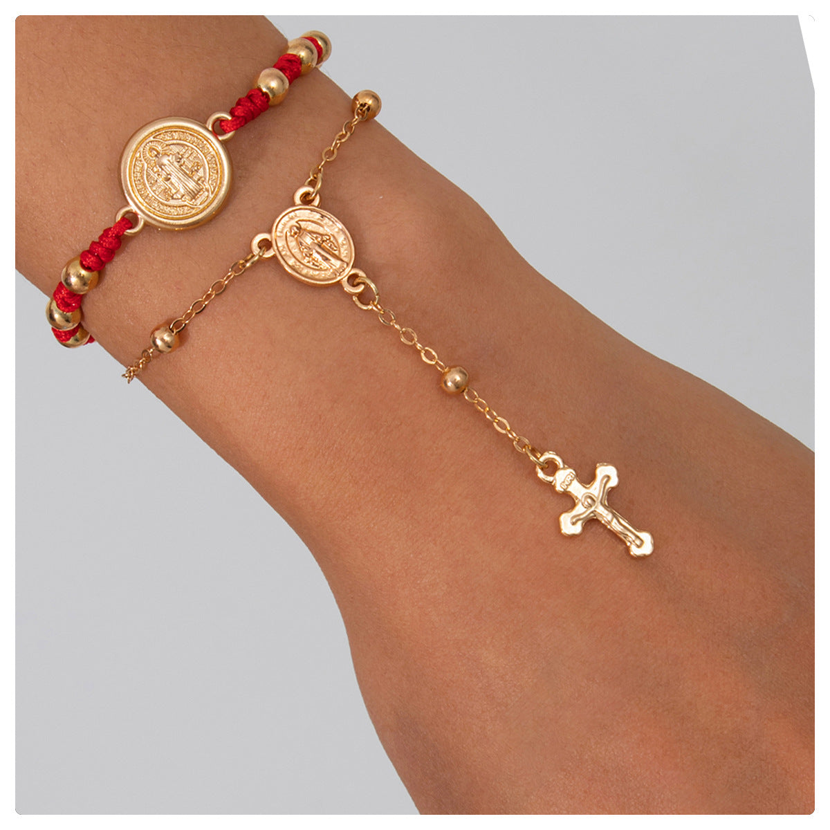 Planderful Vienna Verve Bracelet – Ethnic Style Retro Pendant Design