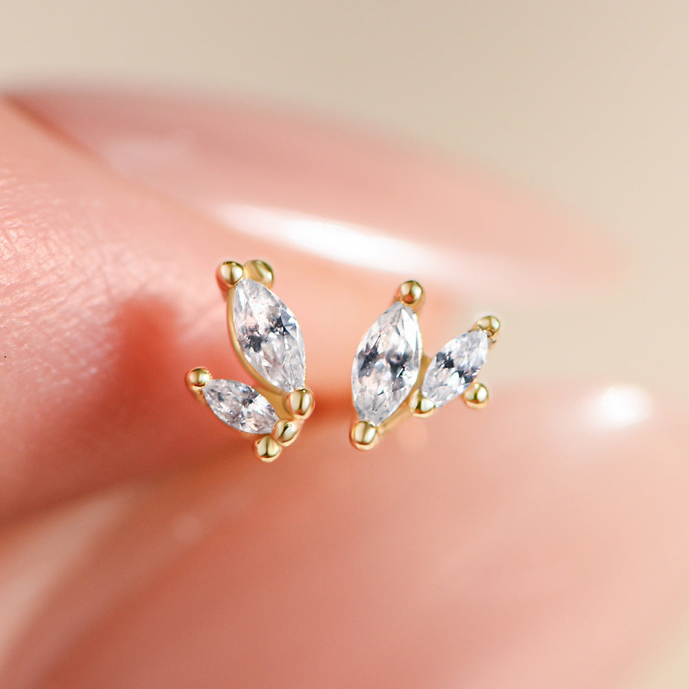 Stylish And Compact Mini Sterling Silver Stud Earrings Exquisite Horse Eye Zircon Earrings,