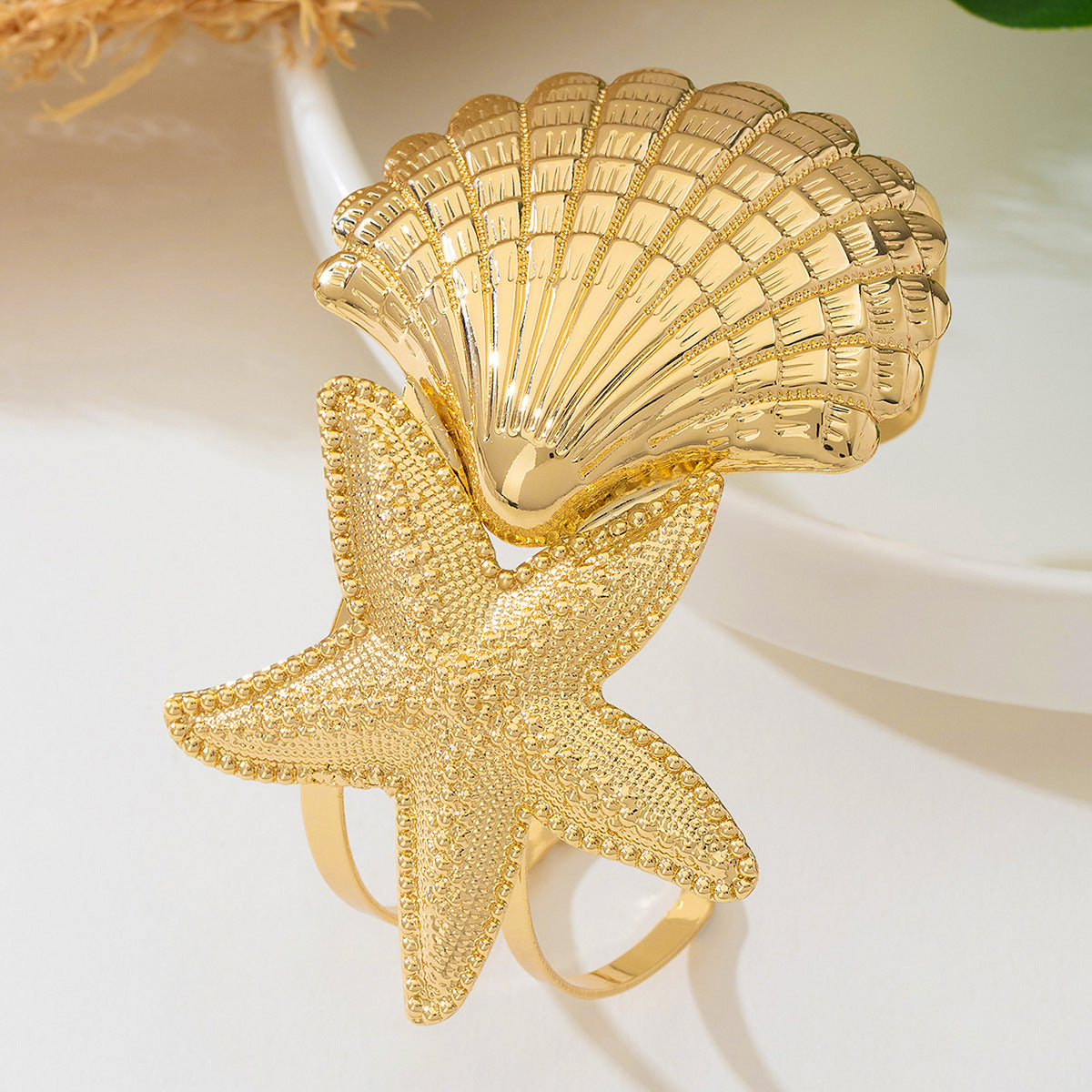 Planderful Vienna Verve Bracelet – Exaggerated Metal Starfish Design