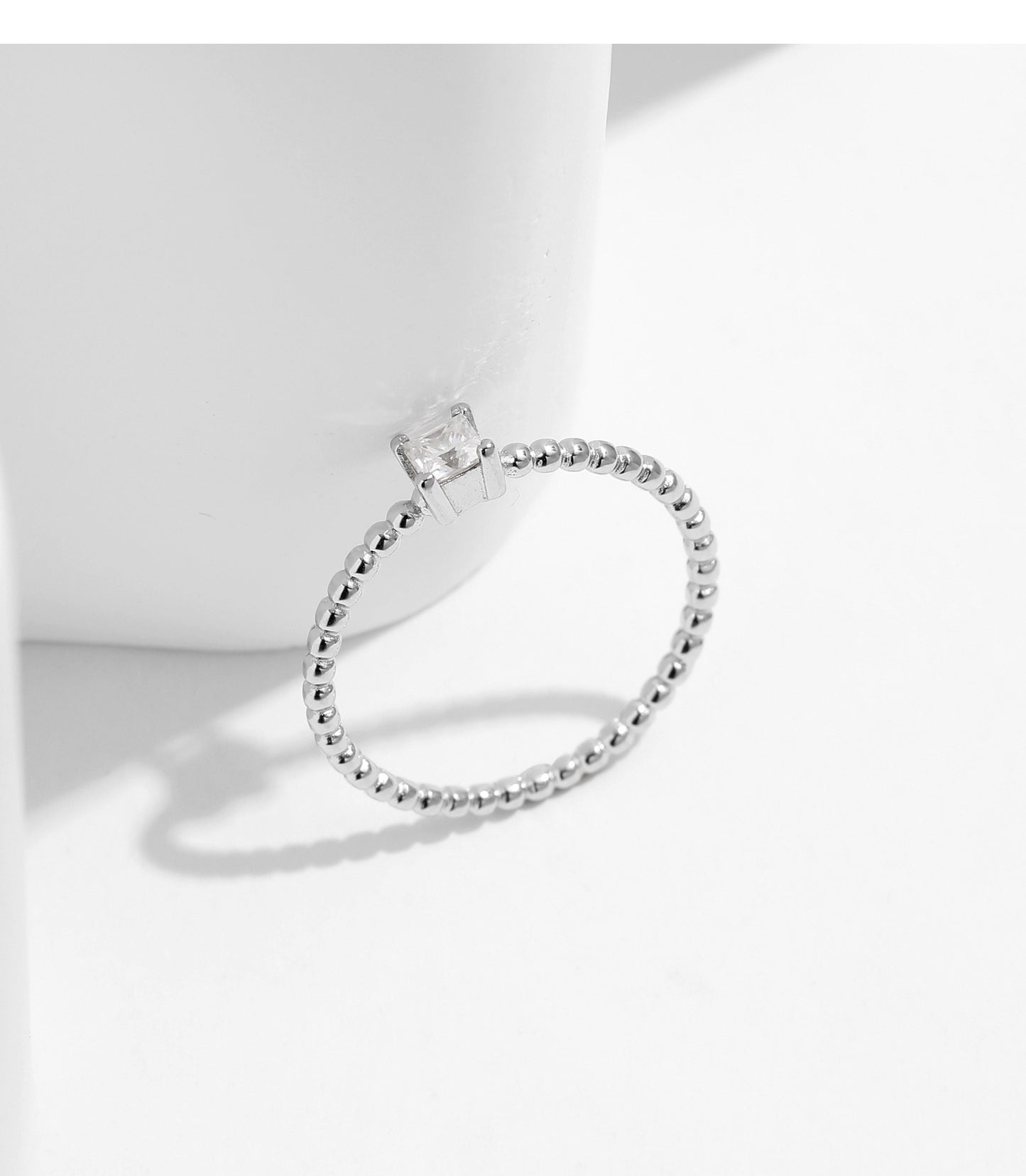 Planderful Moissanite Sparkling Ring – Personalized Dazzling Design