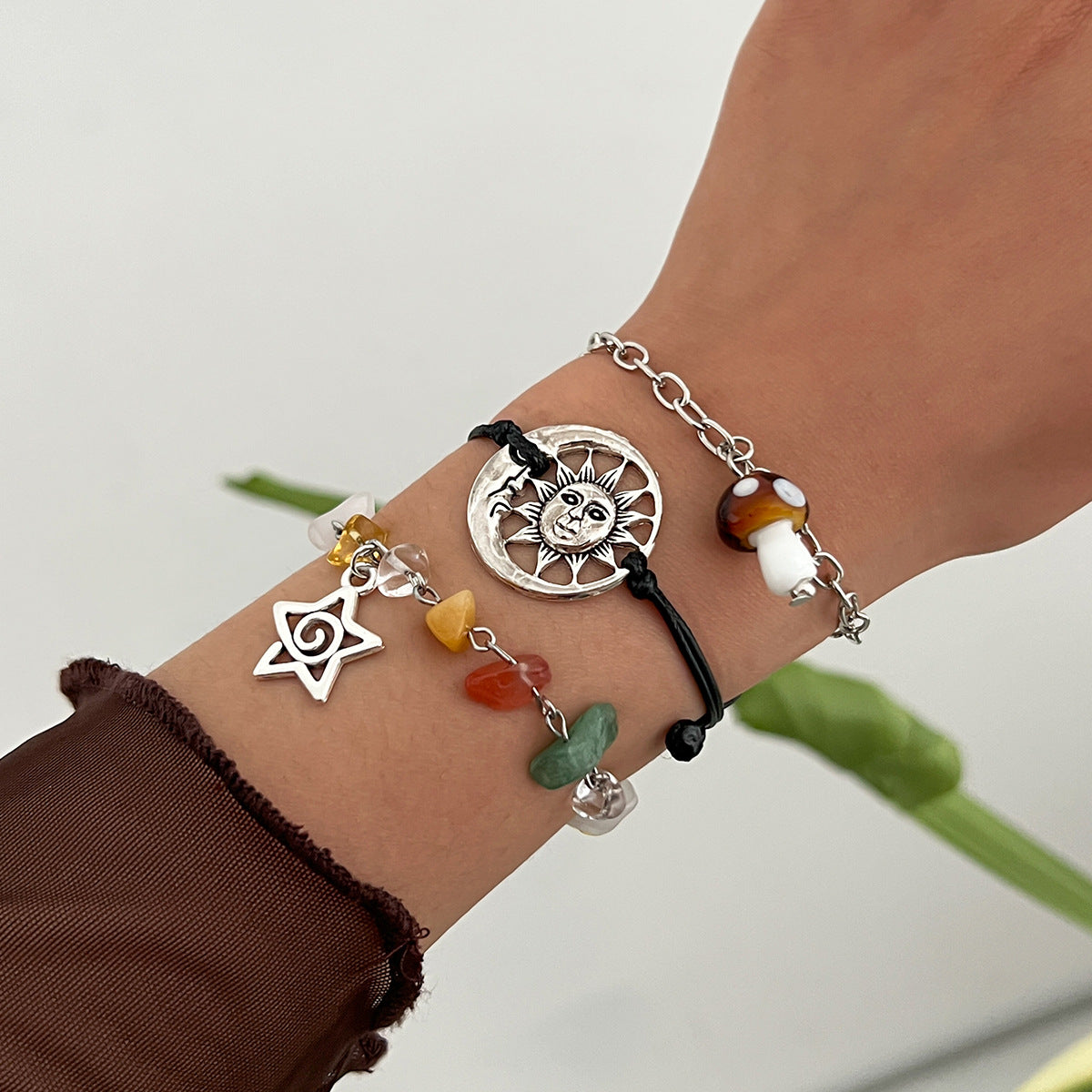 Planderful Vienna Verve Ethnic Wind Star Bracelet For Women Retro Gravel Statement Jewelry