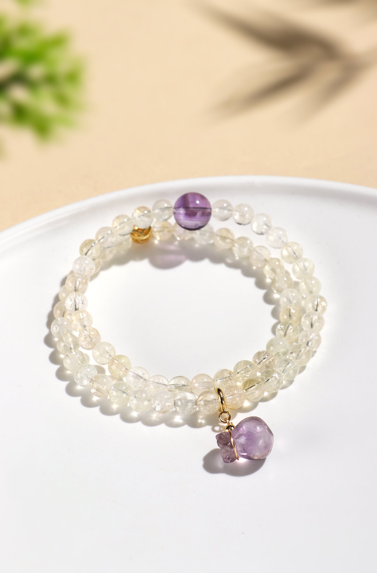 Planderful Fortune's Favor Bracelet – Elegant Natural Yellow Asai Beads