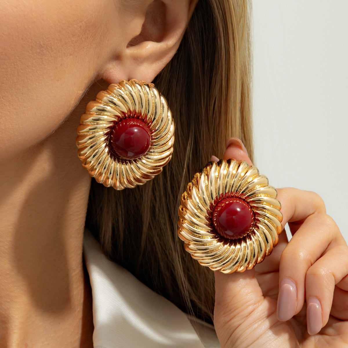 Planderful Vienna Verve Retro Exaggerated Round Gem Stud Earrings for Women Bold Geometric Jewelry