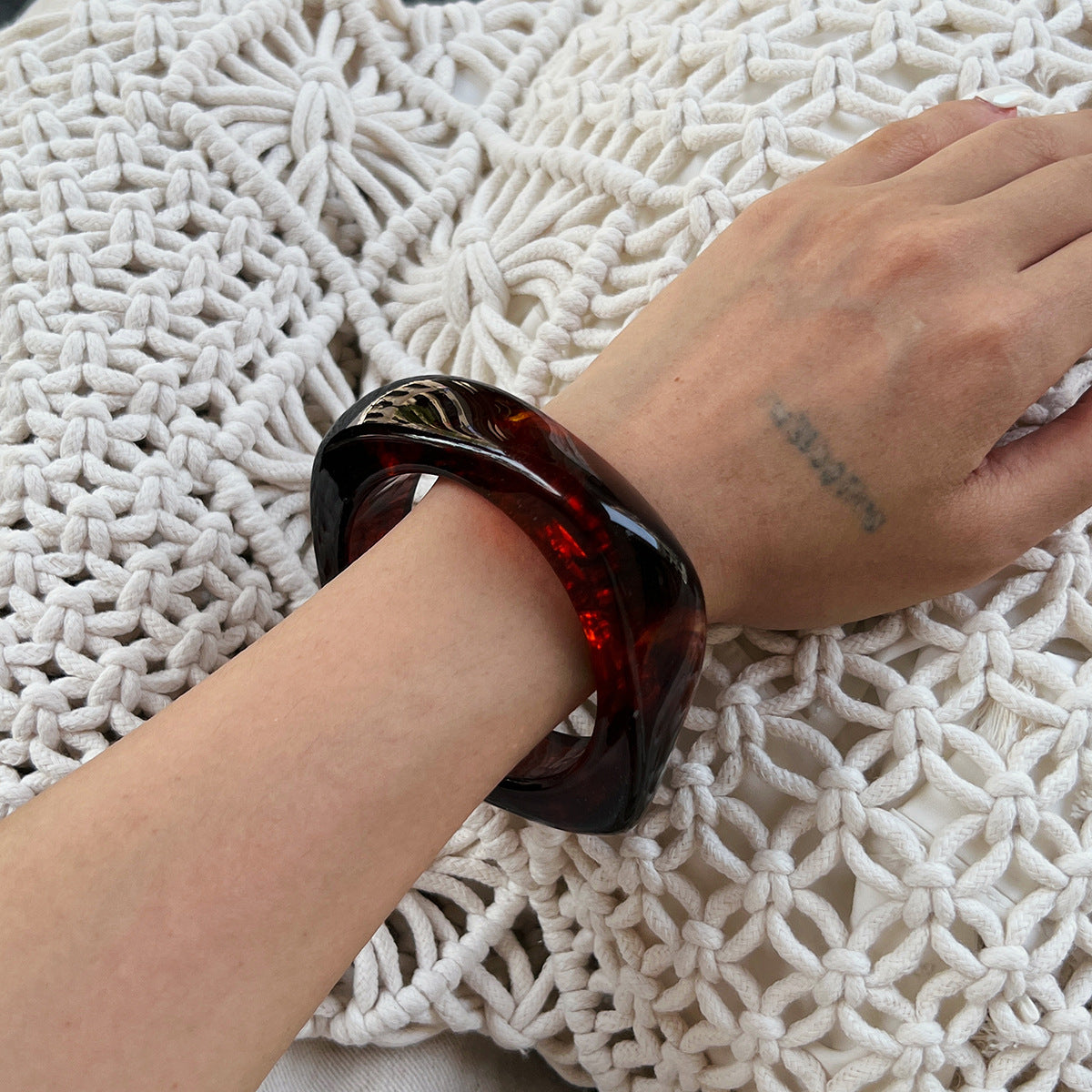 Exaggerated Smudged Special-Shaped Bracelet Geometric Translucent Bracelet