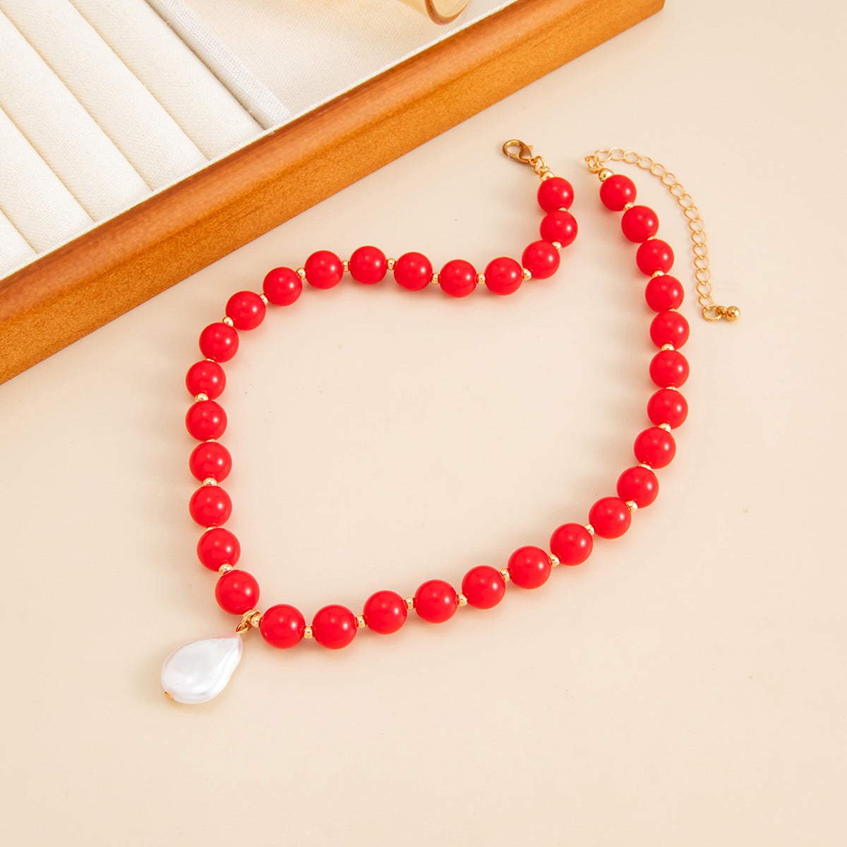Colored Round Beads Pearl Necklace Dopamine Beaded Holiday Wind Necklace