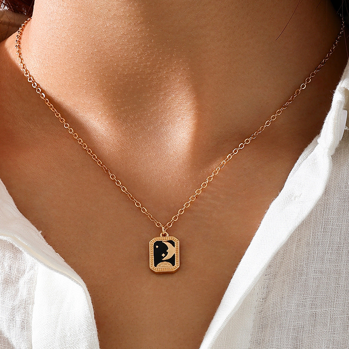 Planderful Vienna Verve Necklace – Fashionable Retro French Manor Style