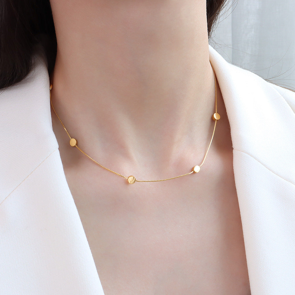 Luxury Gold Bean Choker Necklace with Niche Design