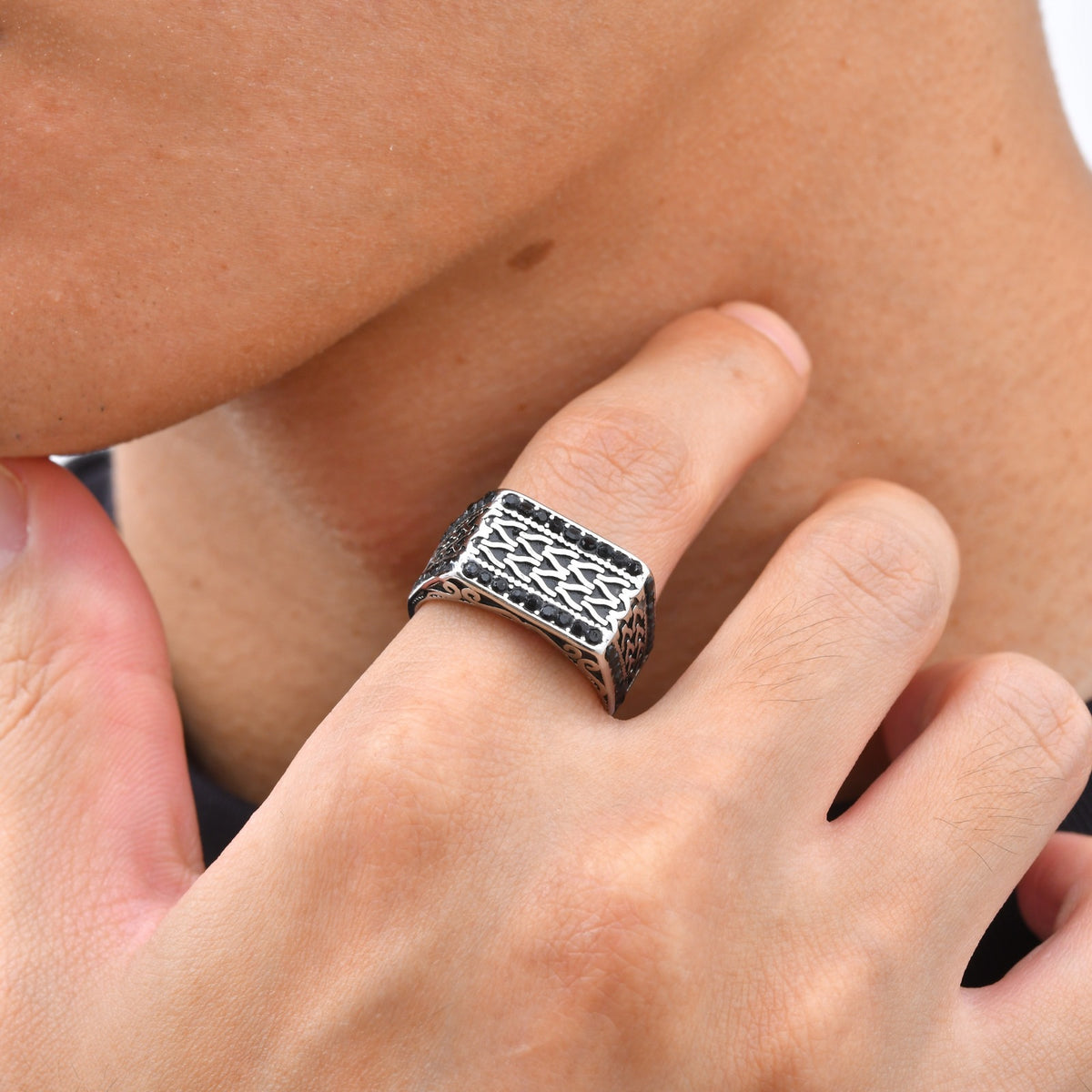 Stainless Steel Zircon Chain Woven Pattern Men's Ring Explosion