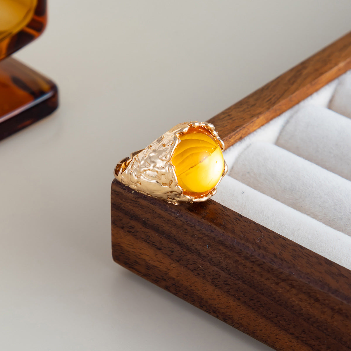 Planderful Vienna Verve Round Stone Ring For Women, Retro Vintage Statement Jewelry