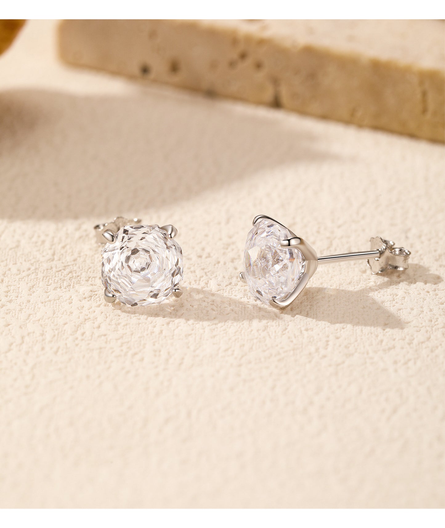 Planderful Everyday Genie Earrings – Elegant Zircon Rose Cut Design