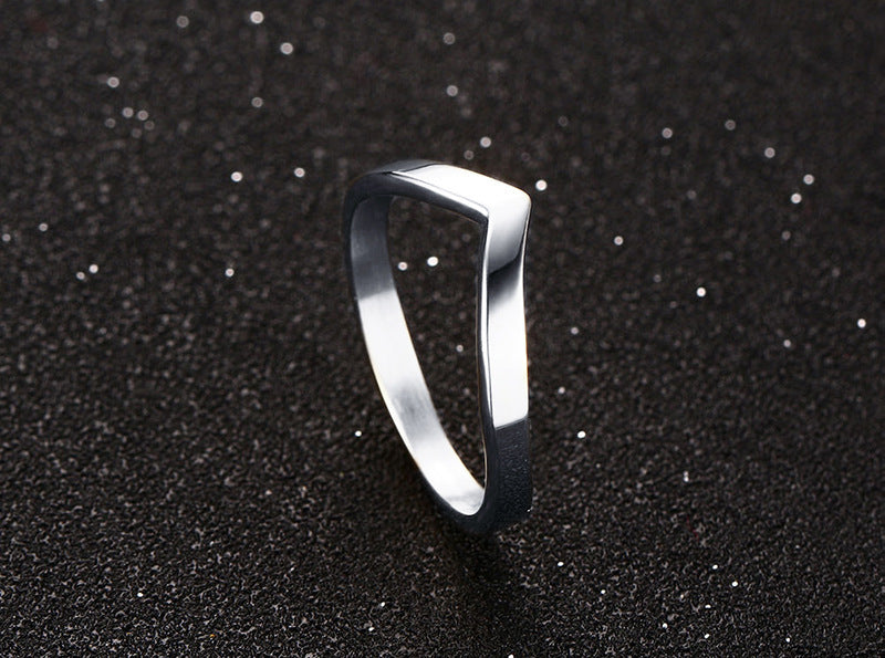 Exquisite European and American Fashion Ring Titanium Steel