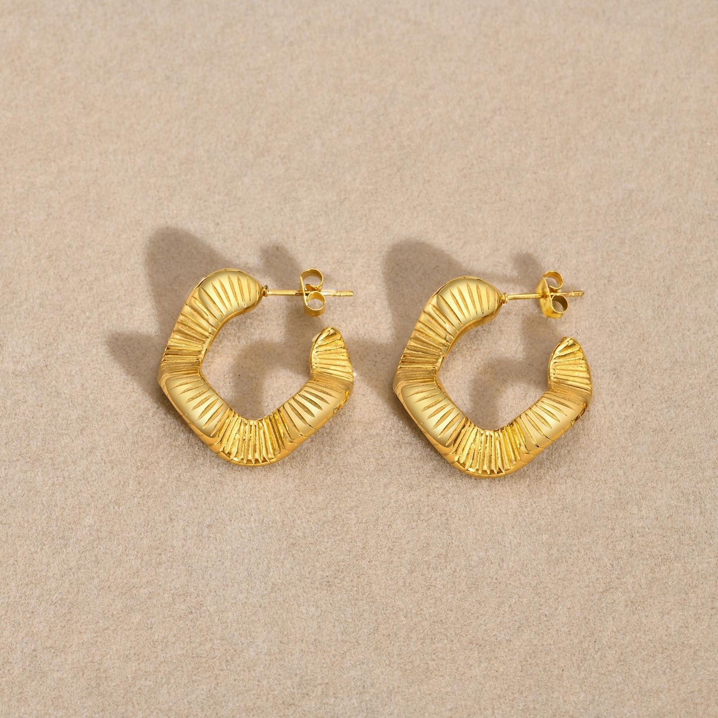 Wholesale Stainless Steel Women's Gold Twisted C Studs