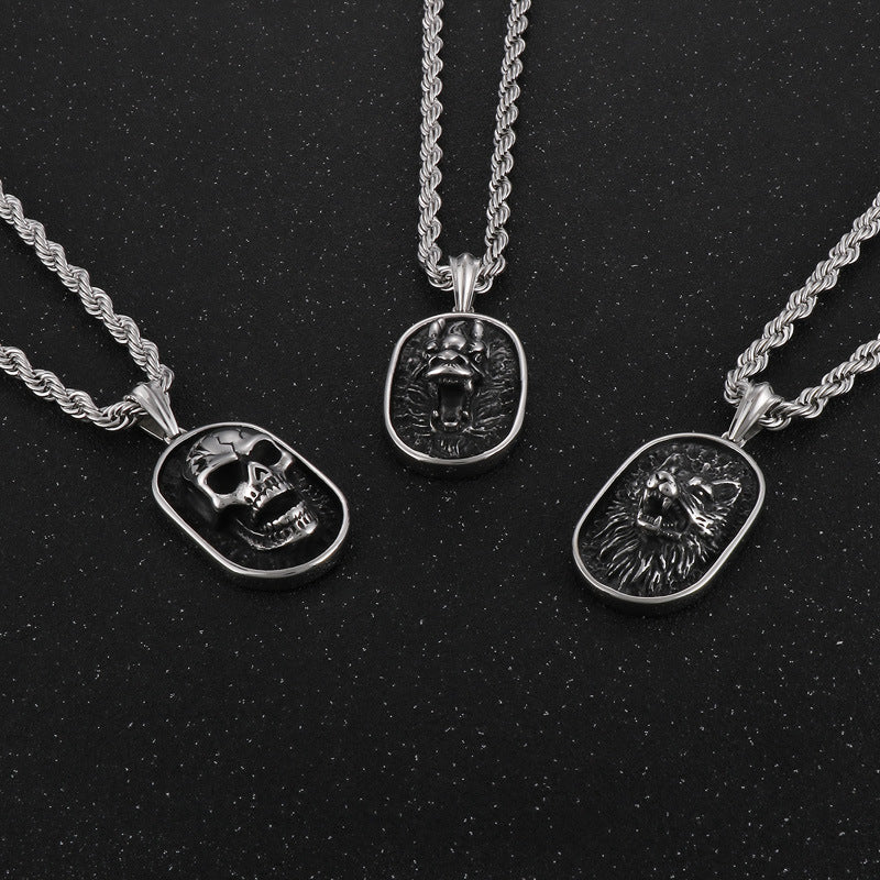 Punk-Inspired Wolf Head Pendant Necklace for Men in Retro Dark Titanium Steel