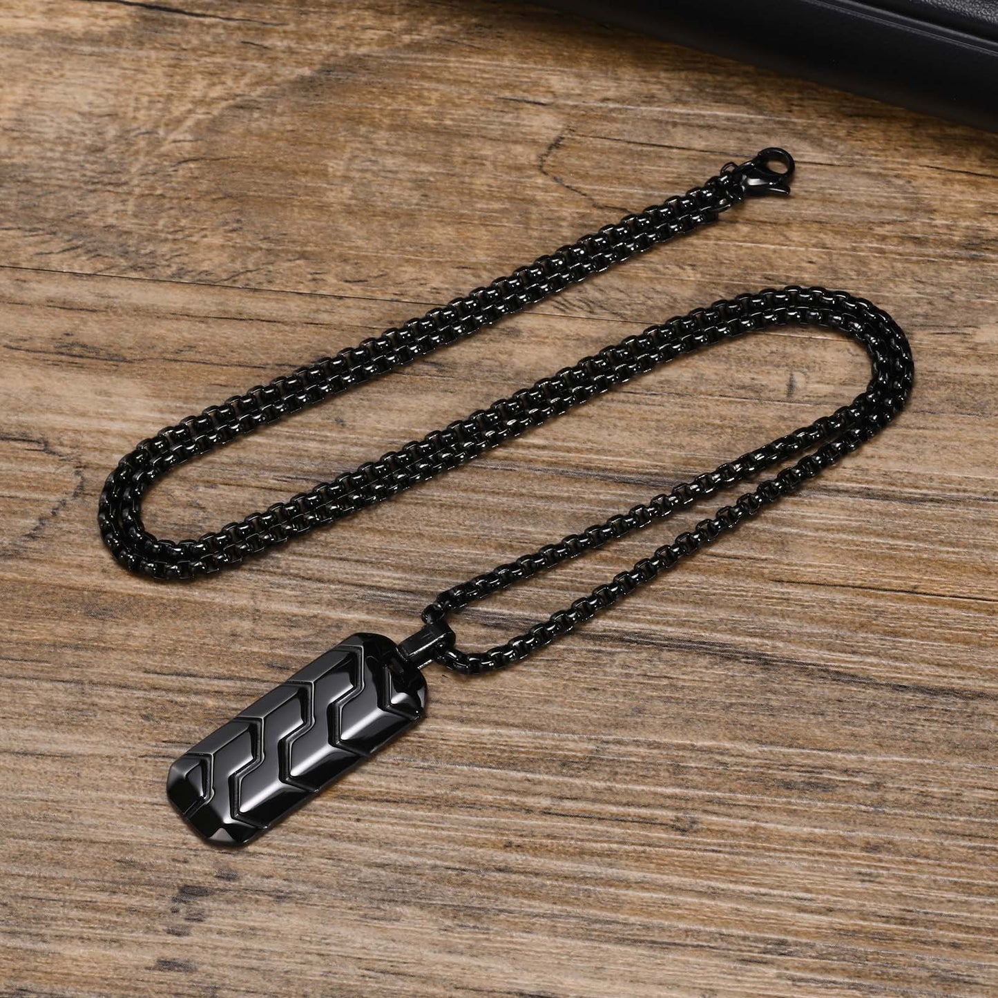 Stainless Steel Geometric Tire Pattern Men's Pendant Necklace