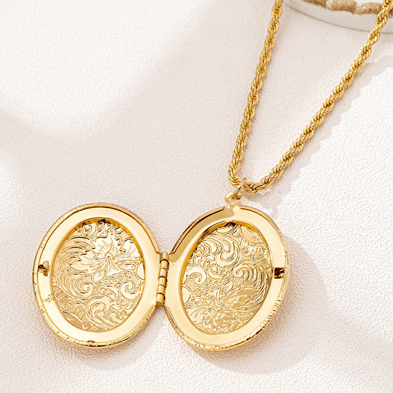 Planderful Vienna Verve Necklace – Fashionable Metal Geometric Design