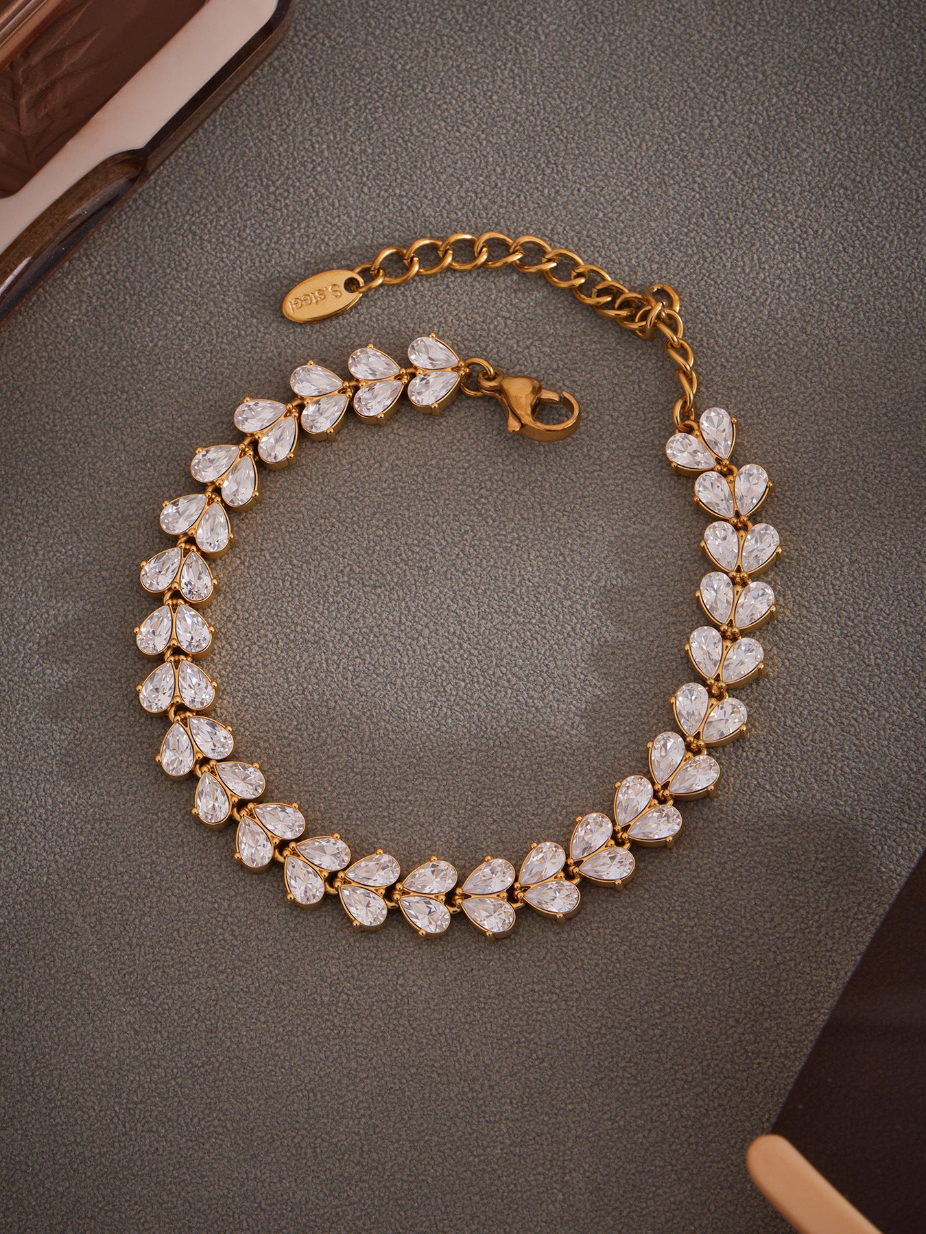 Planderful Zircon Water Drop Bracelet 18K Gold For Her