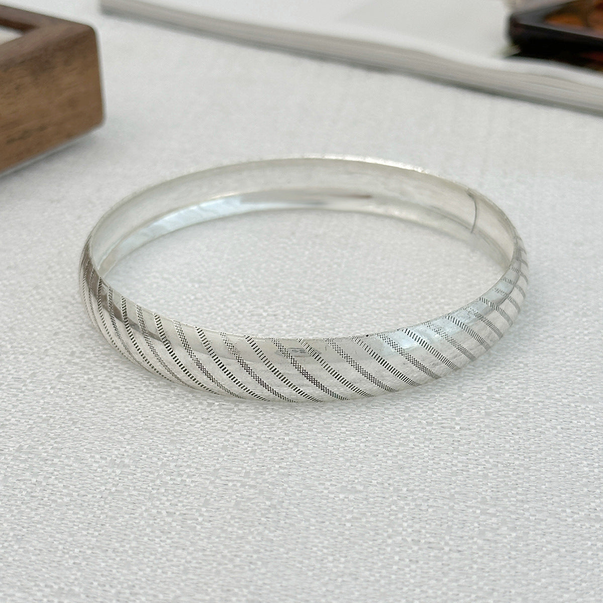 Planderful Geometric Arm Bracelet Vienna Verve Irregular Striped Design For Women Versatile Statement Jewelry