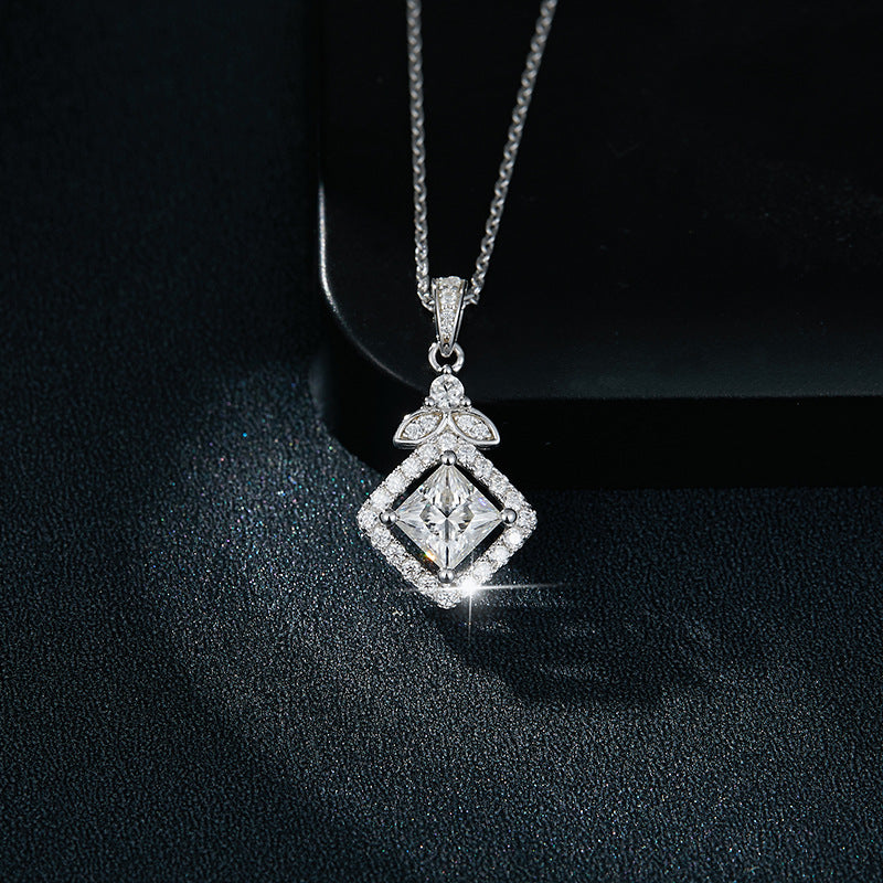 Planderful Moissanite Pendant Princess Cut Silver Women