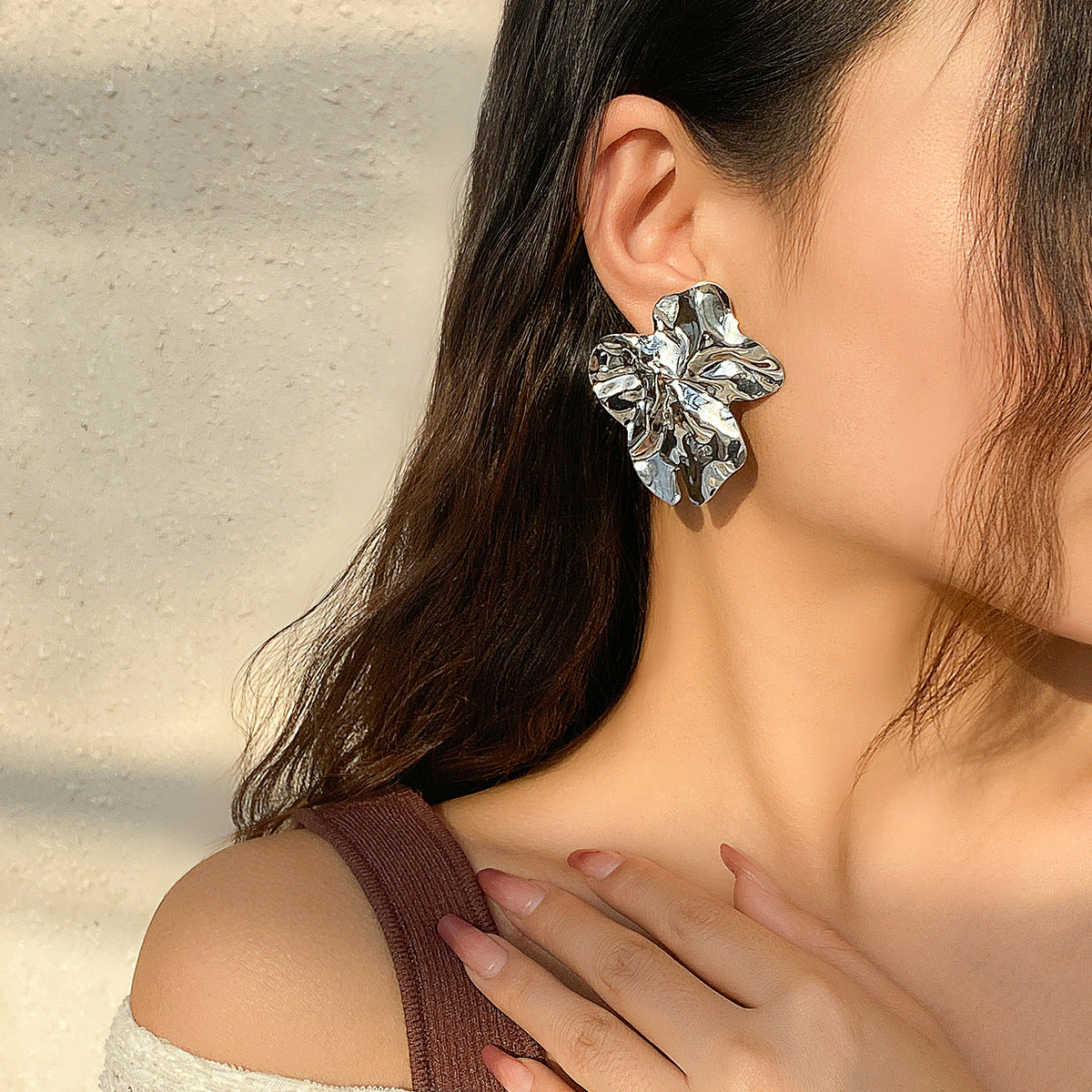 Planderful Vienna Verve Pleated Metal Folding Stud Earrings For Women Versatile Geometric Retro Statement