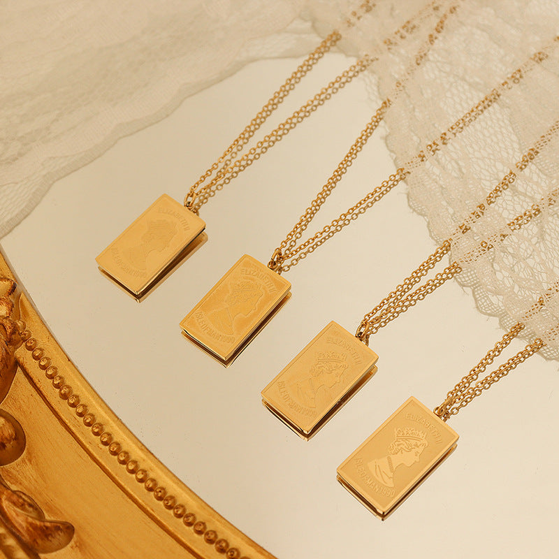 Regal Queen Portrait Necklace with Double-Sided Pendant in Gold-Plated Titanium Steel