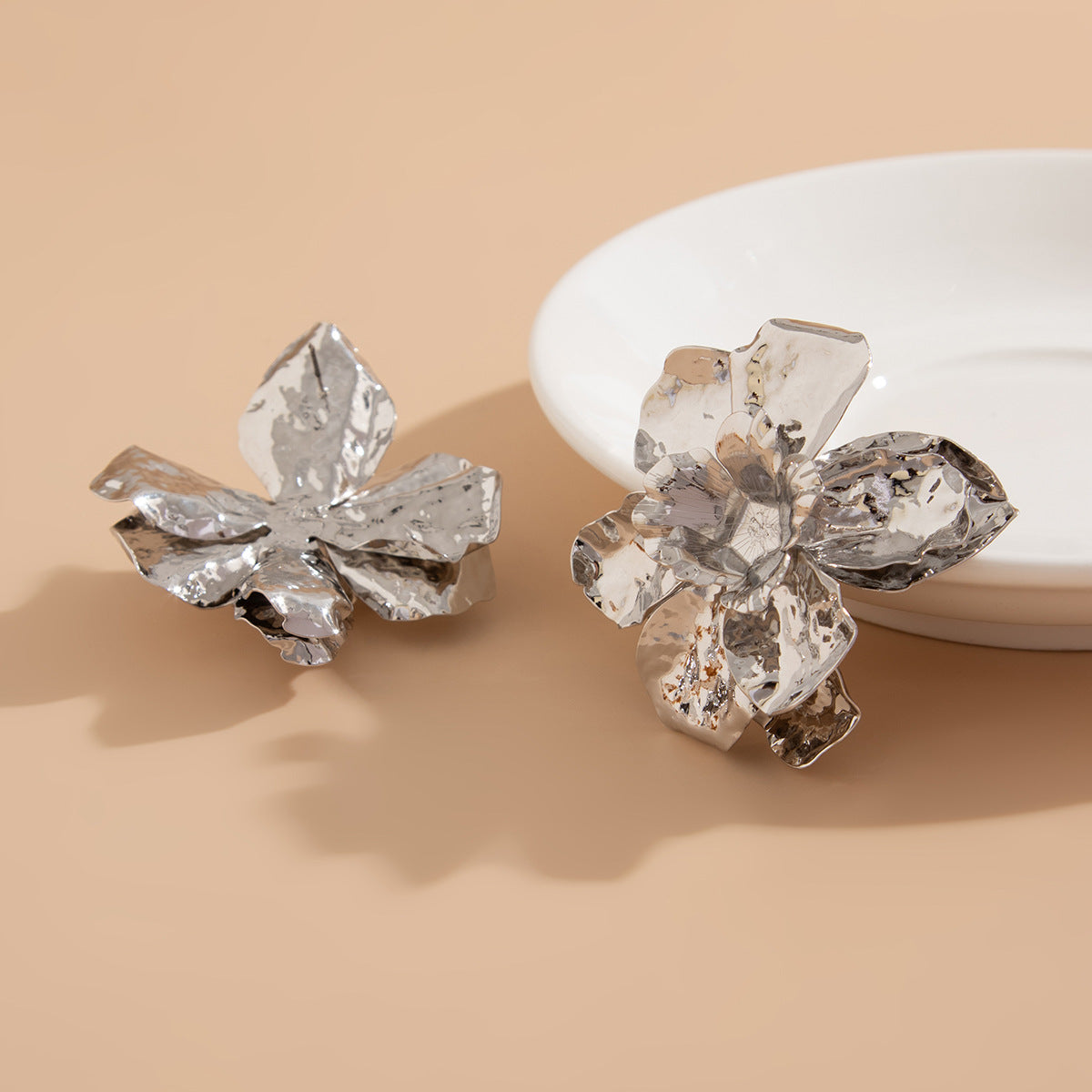 Planderful Vienna Verve Earrings – Exaggerated Metal Flower Design