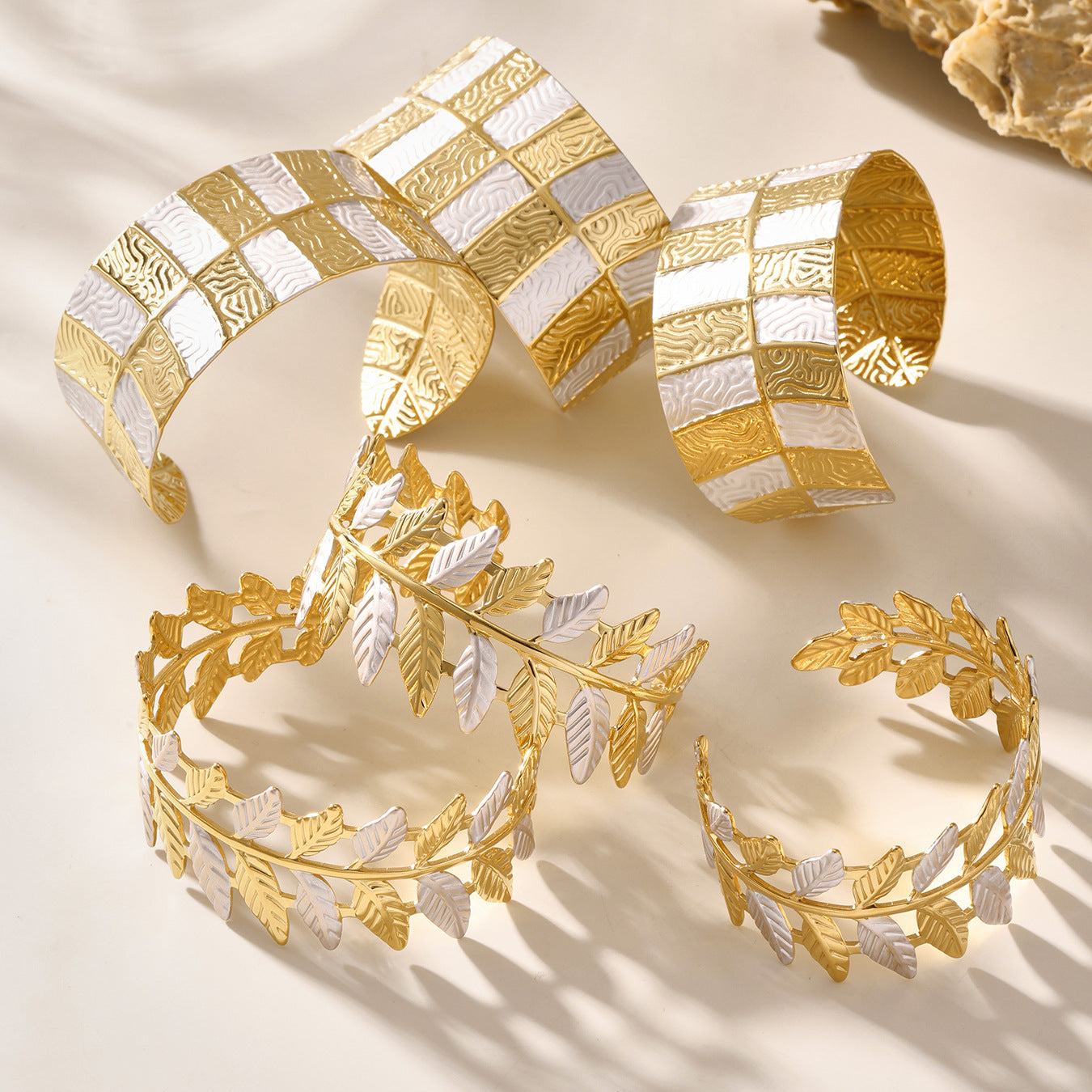 Planderful Two Tone Leaf Opening Bracelet For Women Elegant