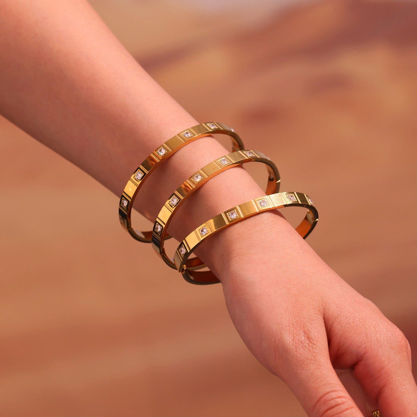 Planderful Everyday Genie Zircon Buckle Bracelet Unisex