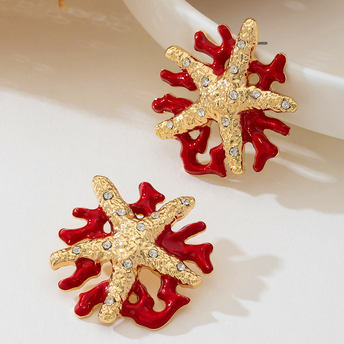 Planderful Vienna Verve Earrings – Fashionable Metal Gold Starfish Design
