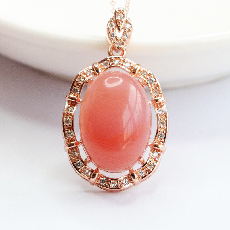 Shiny Pigeon Egg Agate Pendant Necklace with Zircon Halo