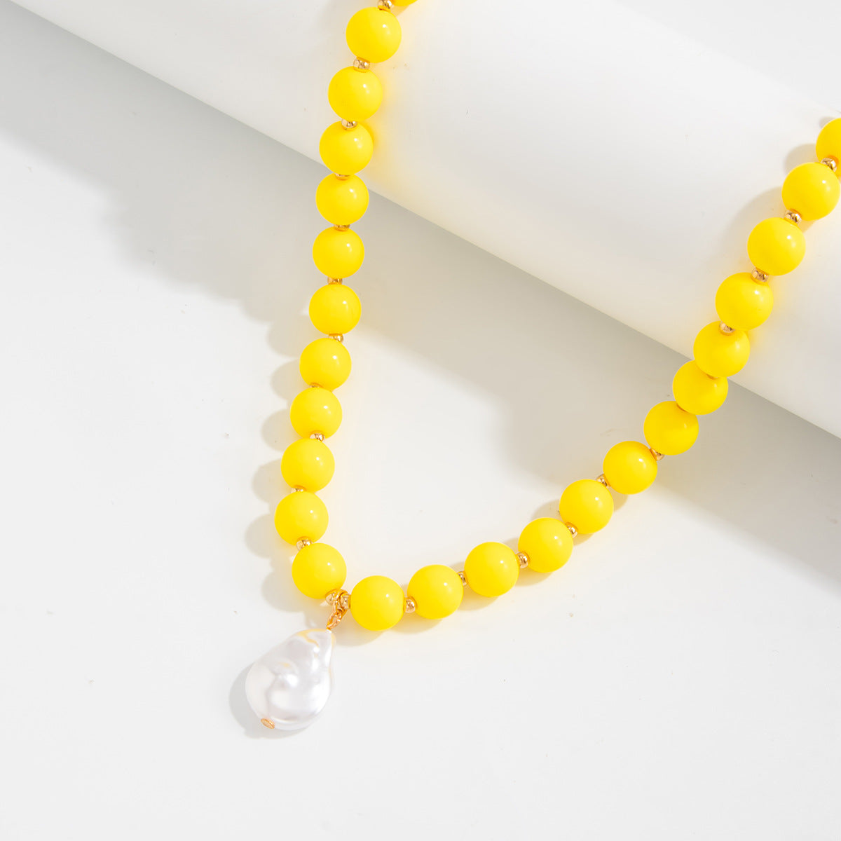Colored Round Beads Pearl Necklace Dopamine Beaded Holiday Wind Necklace