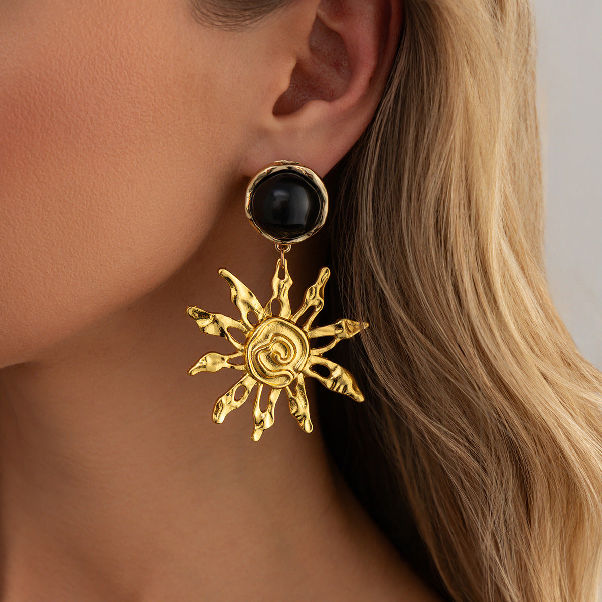 Planderful Sunflower Pendant Earrings Hammered Texture Vintage European American Style For Women Statement Jewelry