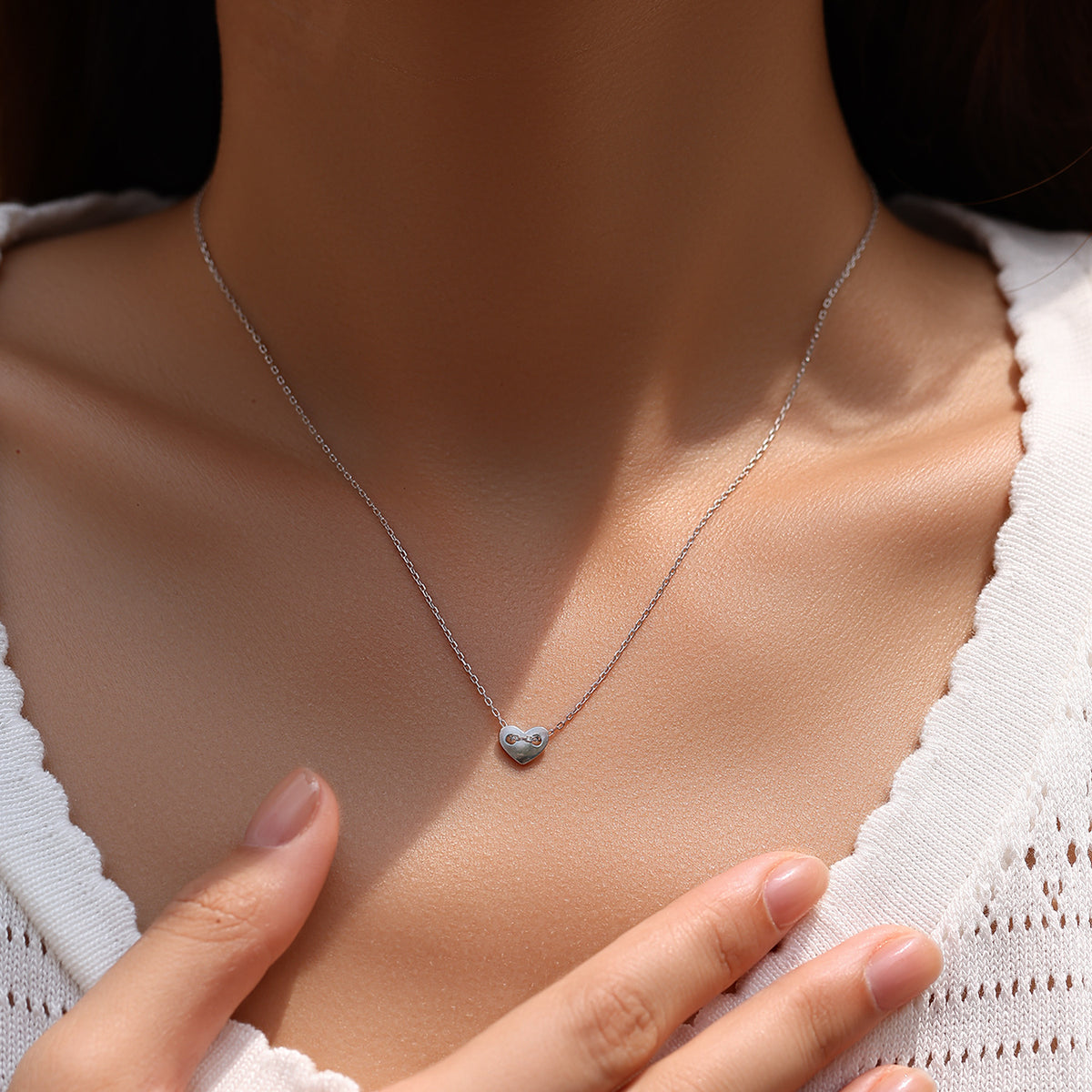 925 Sterling Silver Sculptural Heart Pendant Necklace