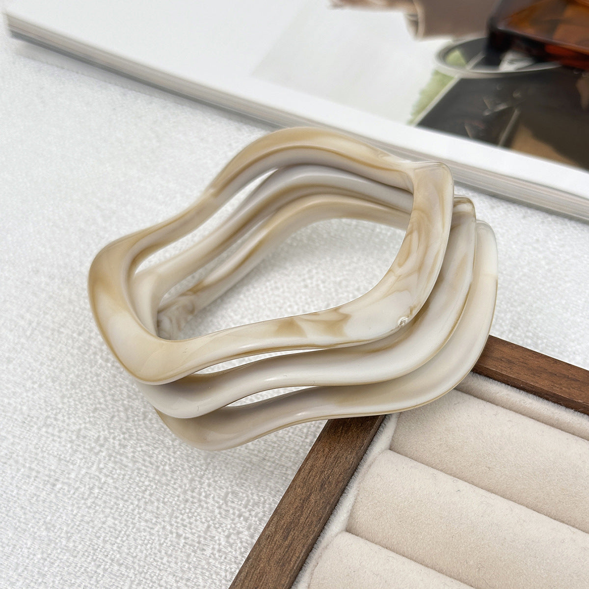 Elastic Exaggerated Acrylic Bracelet Wavy Ring Geometric Bracelet