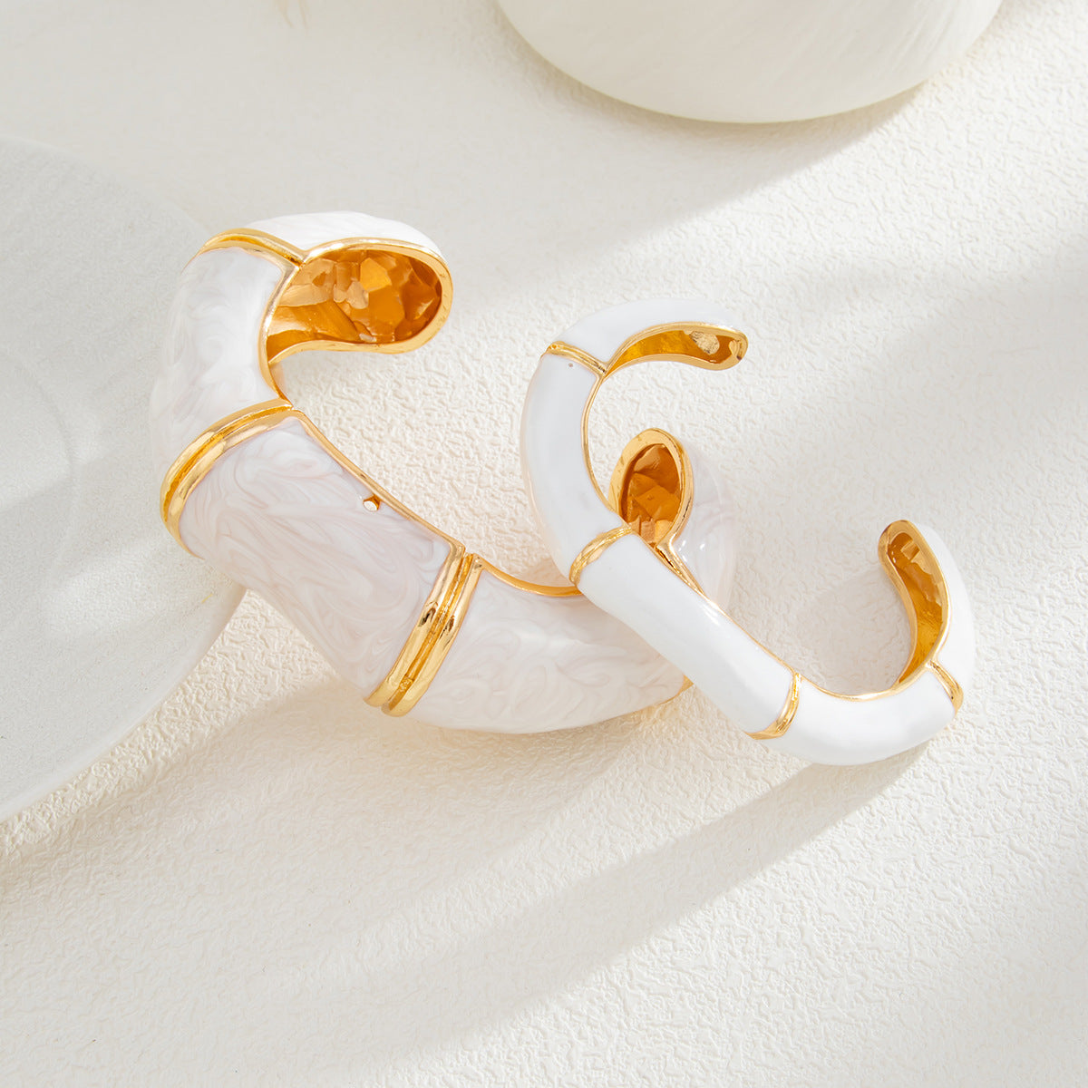 Planderful Vienna Verve Bracelet – Exaggerated Fashion Statement