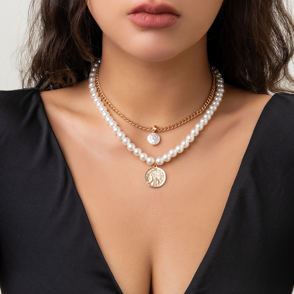 European and American Jewelry Collection, Embossed Pendant, Geometric and Special-shaped Imitation Pearl Necklace