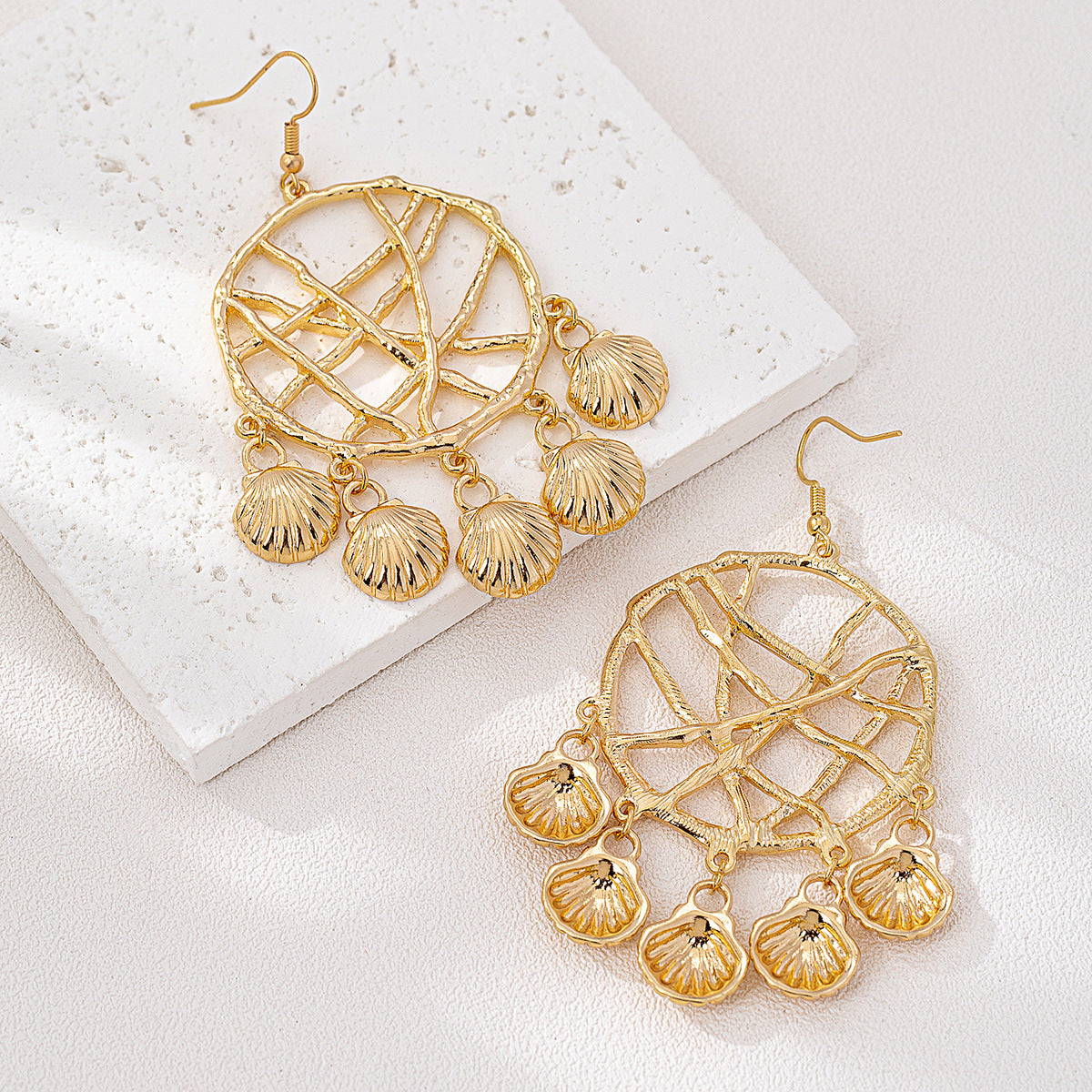 Planderful Vienna Verve Earrings – Retro Exaggerated Ocean Wind Design