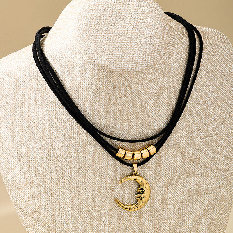 Planderful Vienna Verve Necklace – Elegant Three-Layer Crescent Moon Design