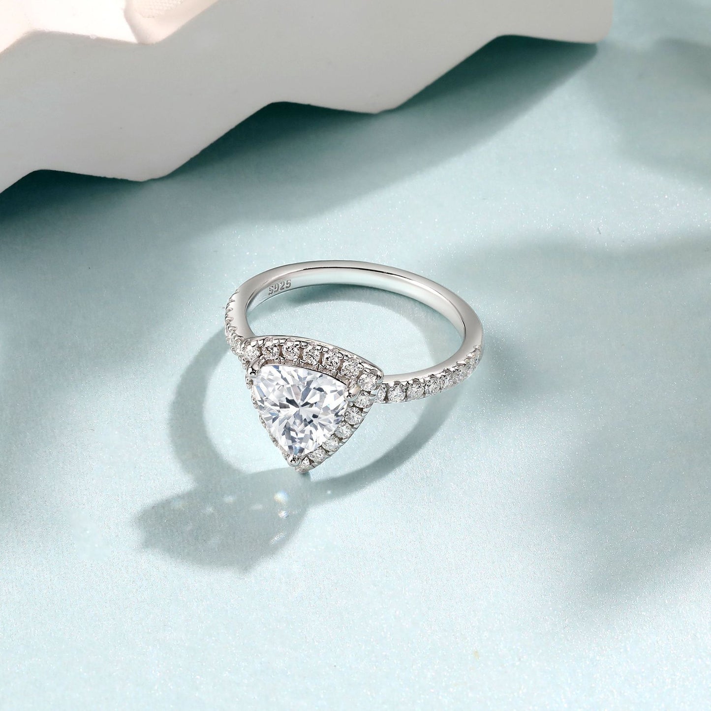 Planderful Sterling Silver 2 Carat Triangle Zircon Ring For Women Elegant Niche Jewelry Gift