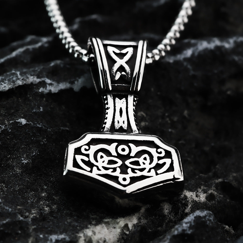 European And American Retro Men's Pendant Stainless Steel Viking Double-Sided Quake Necklace