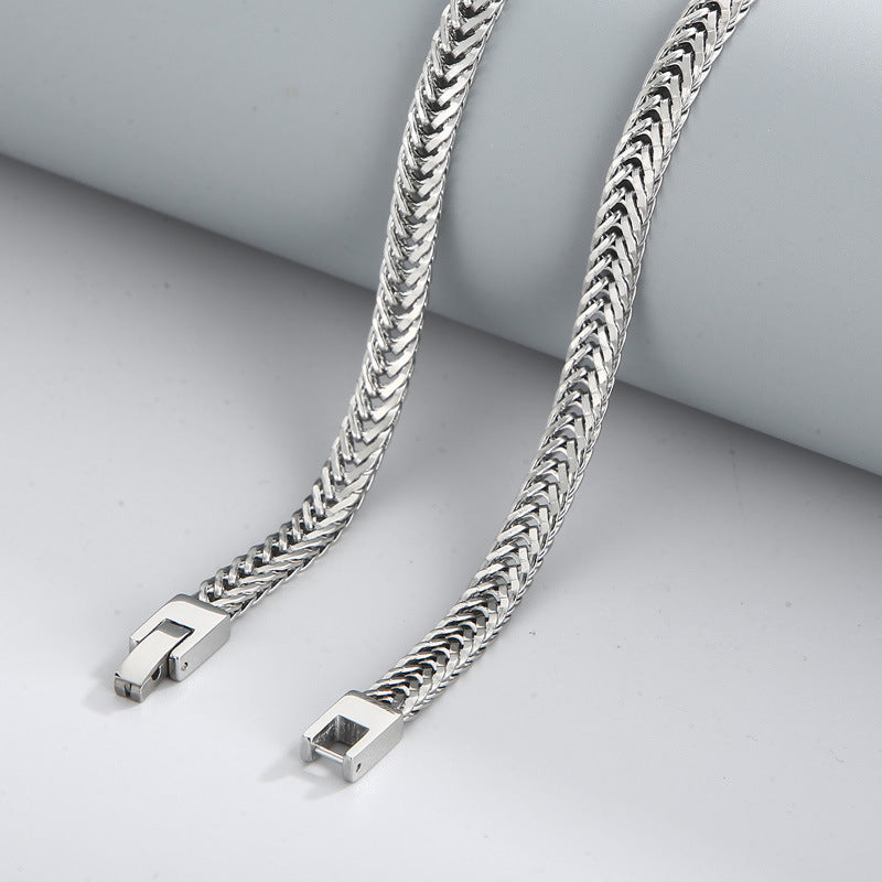 Versatile Stainless Steel Encrypted Whip Chain Necklace, And Popular Buckle Titanium Steel Chain