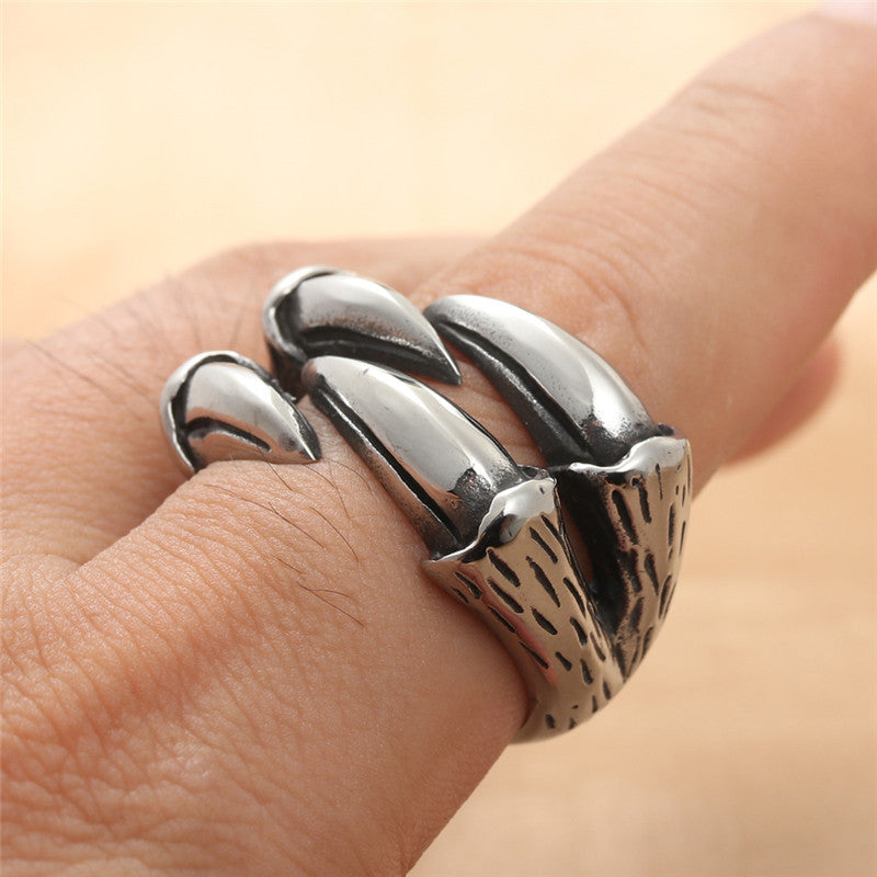 Personalized Retro Titanium Steel Dragon Claw Ring for Men - Trendy Animal Accessories