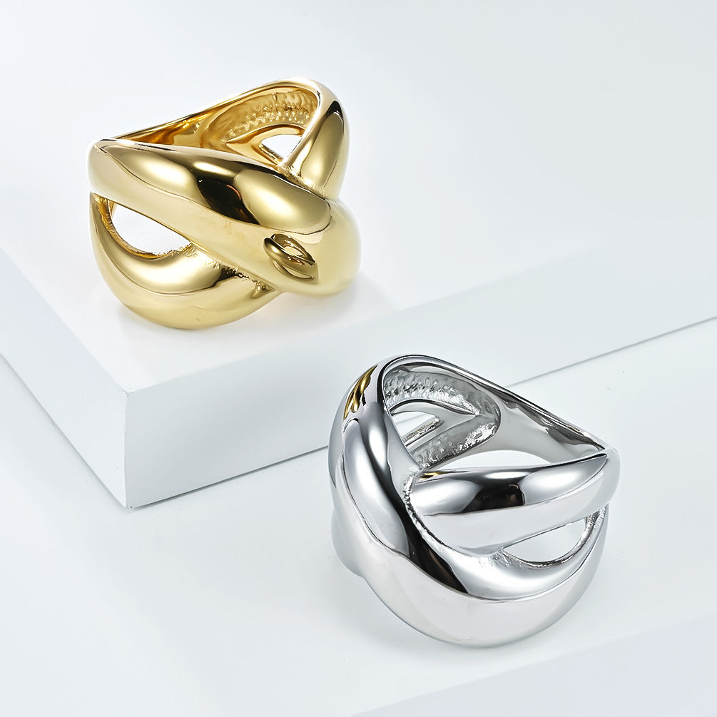 Planderful 18K Gold Plated Titanium Steel Ring For Women Smooth Finish Elegant Temperament