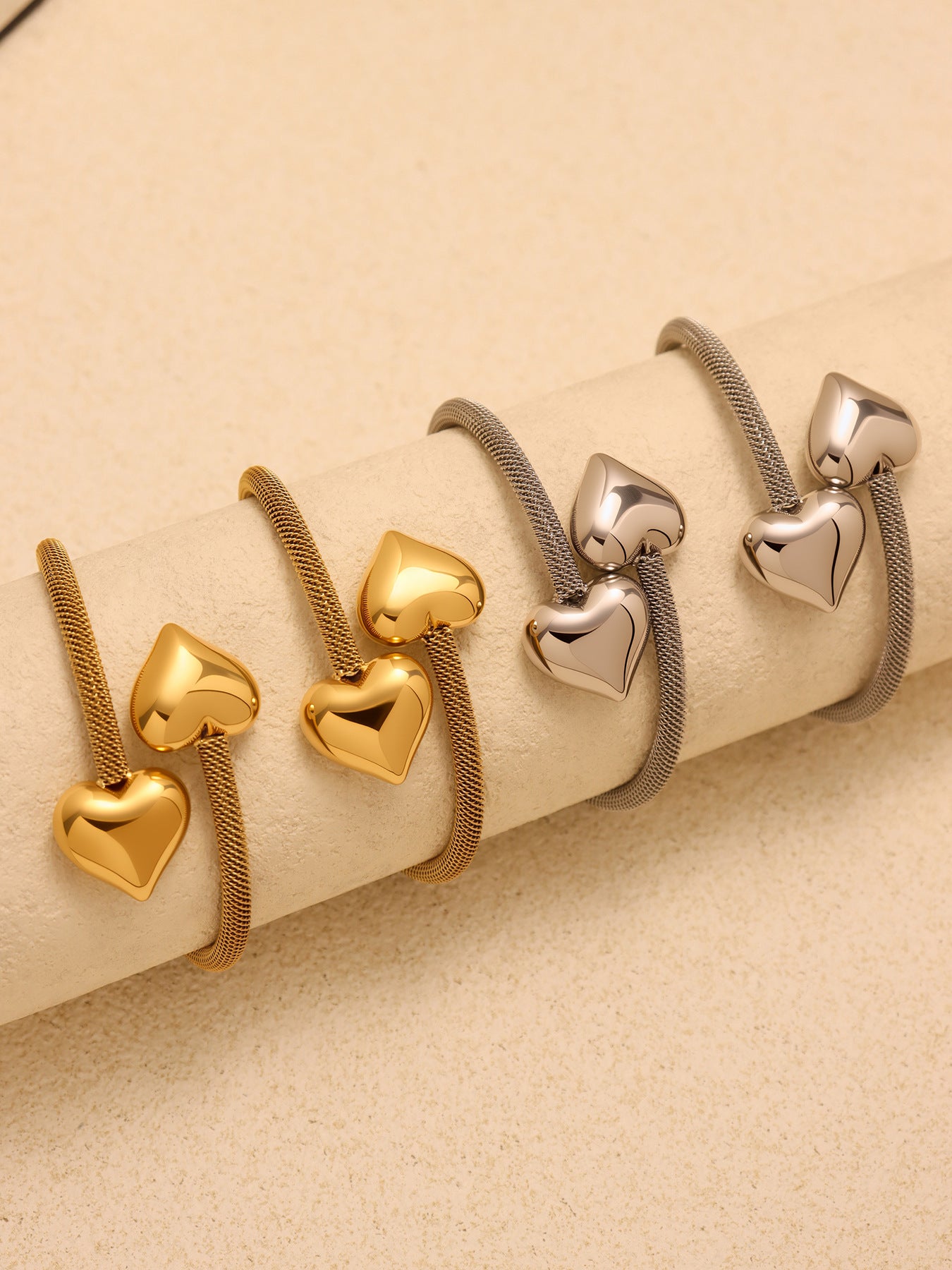 Planderful Peach Heart Elastic Bracelet 18K Gold Ladies