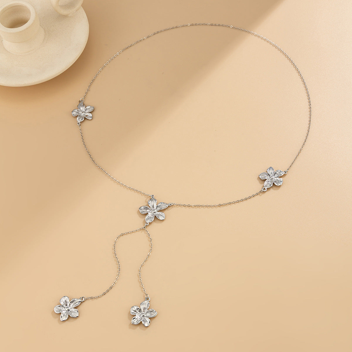 Metal Flower Tassel Y-Necklace