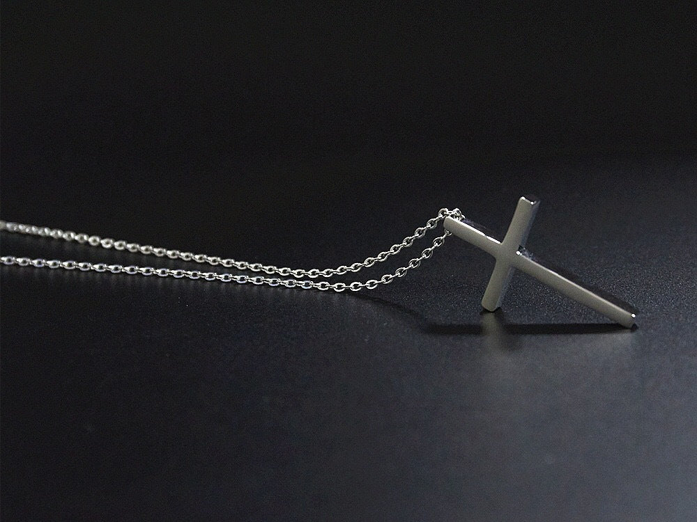 Planderful Everyday Genie Unisex Cross Necklace Titanium Steel Glossy Non Fading Durable Accessory