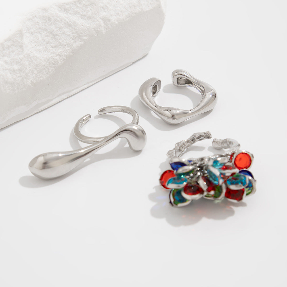 Planderful Vienna Verve Ring Set – Unique Irregular Crystal Design