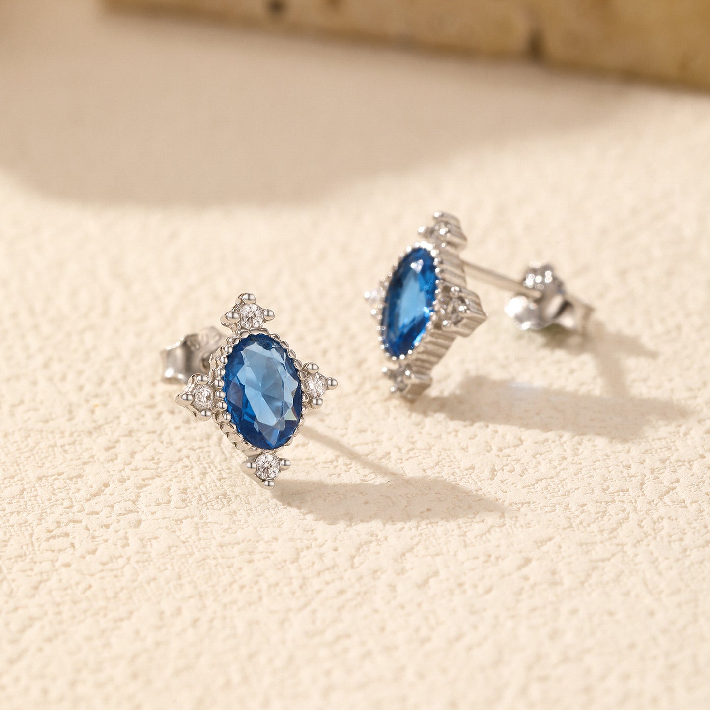 Planderful Everyday Genie Earrings – Exquisite Blue Zircon Design