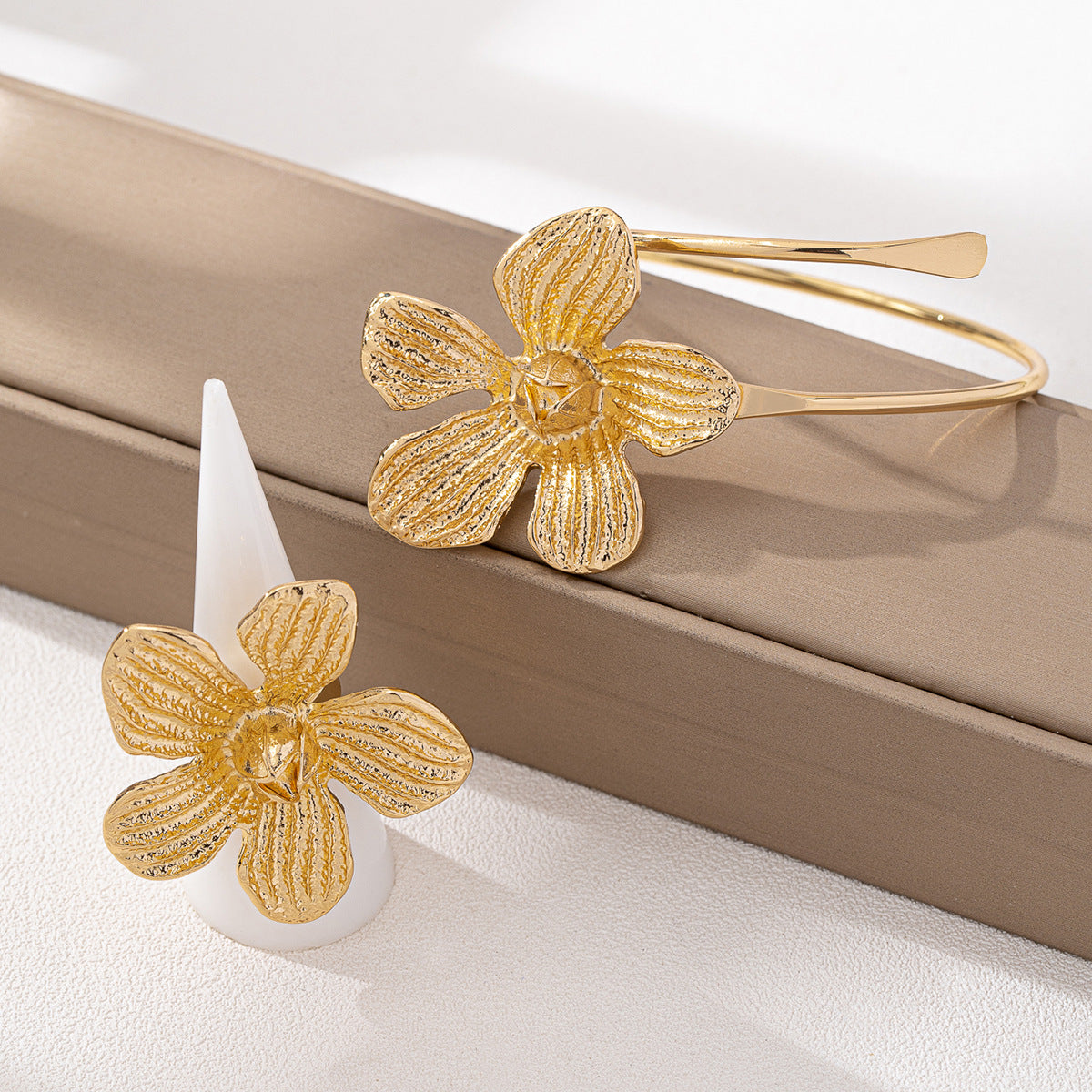 Metal Stud Flower Bracelet and Ring Set for Women by Planderful